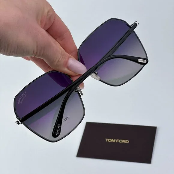 Tom Ford Women Black Gradient Polarized BRAND NEW Sunglasses 
